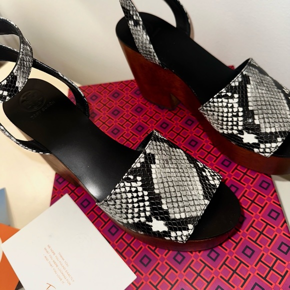 Tory Burch- Snake Embossed Leather Wedges (Size 9) - Picture 4 of 4